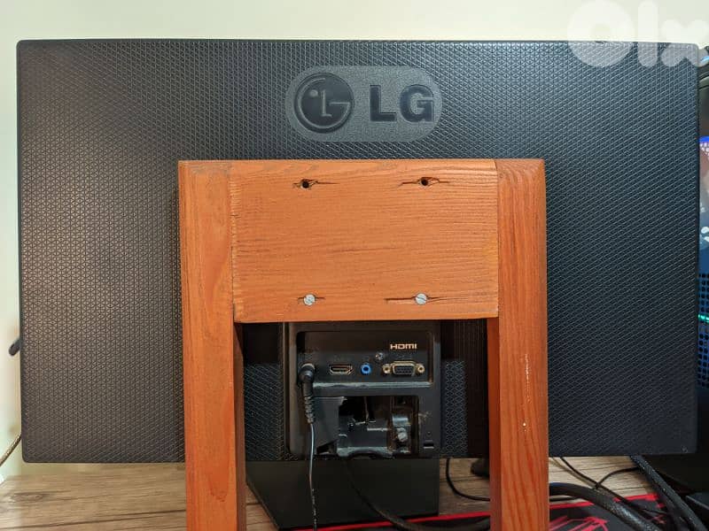 LG 22MP55 22 inch FHD 1080p Monitor 2