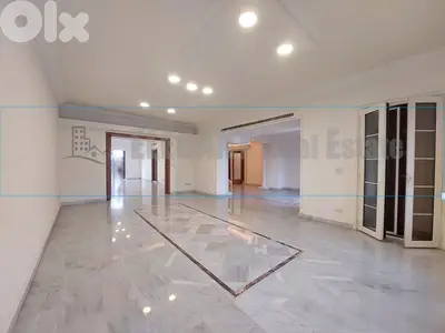 Vintage sea view Apartment at Downtown