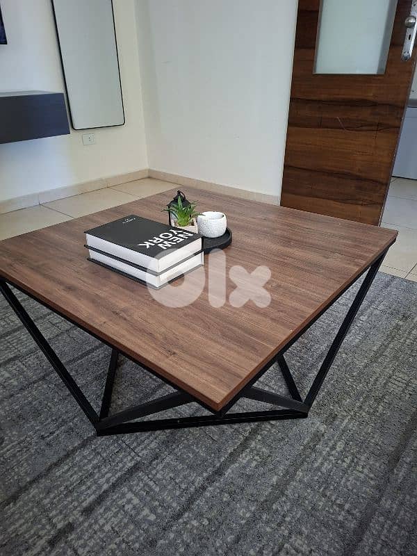 coffee table 0