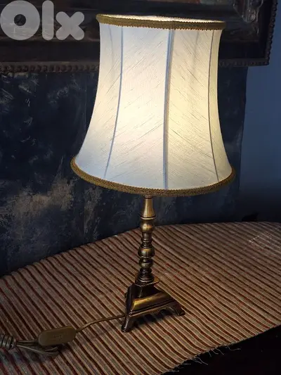 bronze english lamp