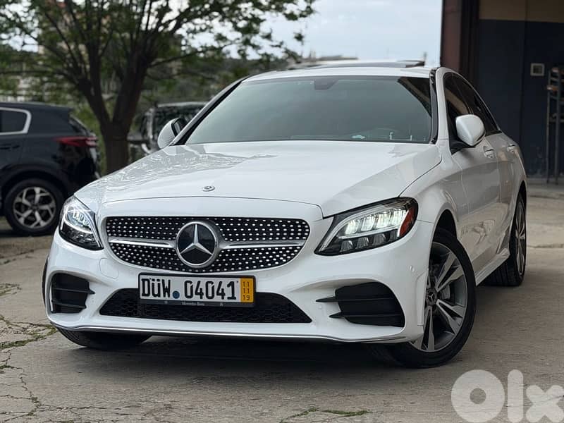 C300 model 2019 Look Amg 4matic super clean 0
