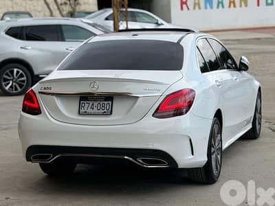 C300 model 2019 Look Amg 4matic super clean