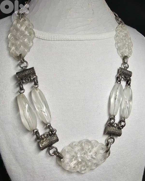 10$ vintage-style necklace carved crystal bead 0