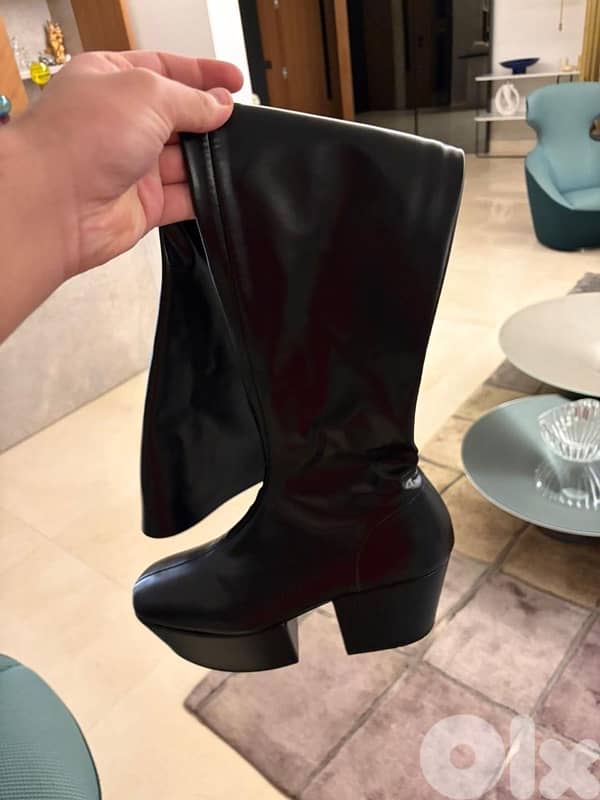 prada boots 0