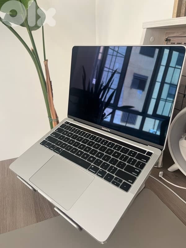 Apple MacBook Pro 13” M1 - 8GB RAM / 512GB SSD 1