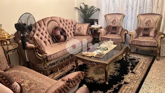 Full Living Room set - 4 years old - NEW condition - not used - صالون
