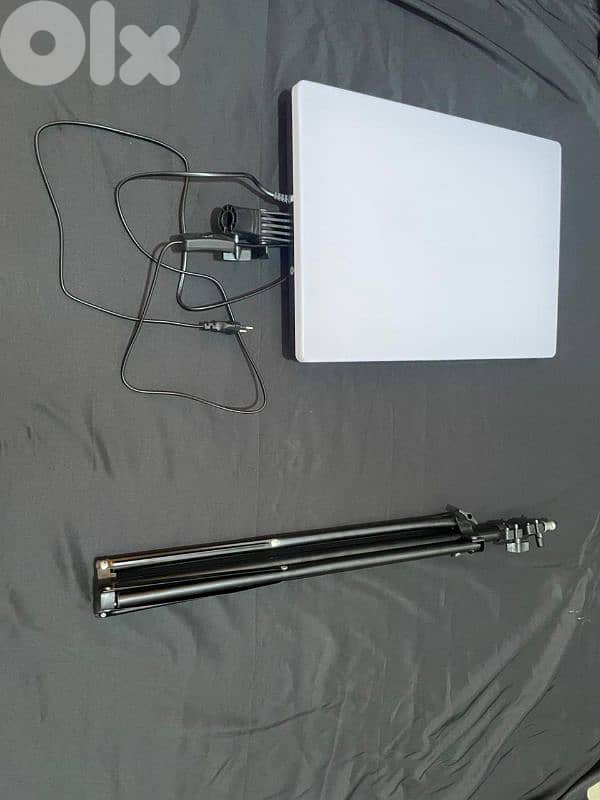 Plokama LIVE-P24 Professional LED Video Light - 75W Ultra Bright 0