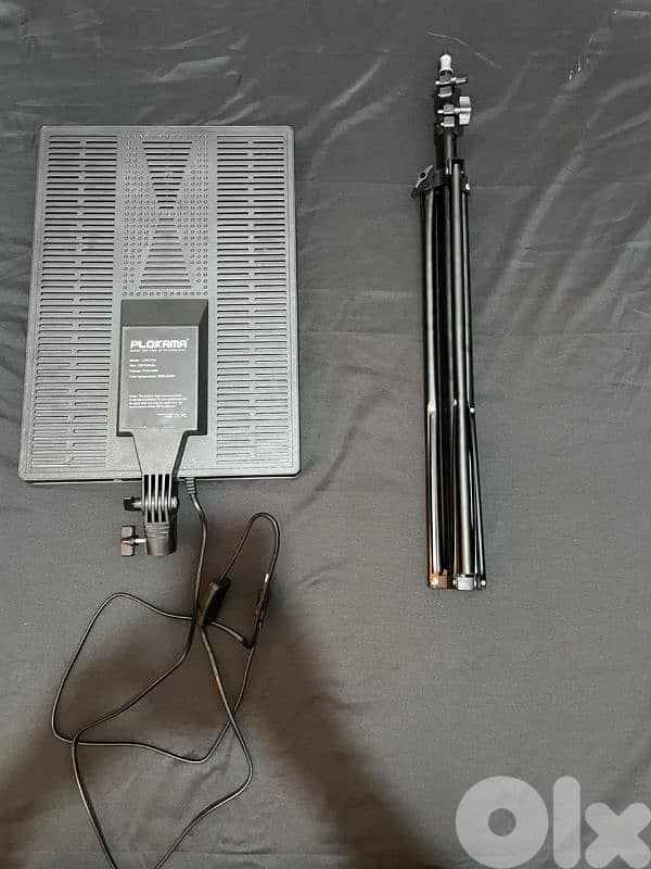 Plokama LIVE-P24 Professional LED Video Light - 75W Ultra Bright 2
