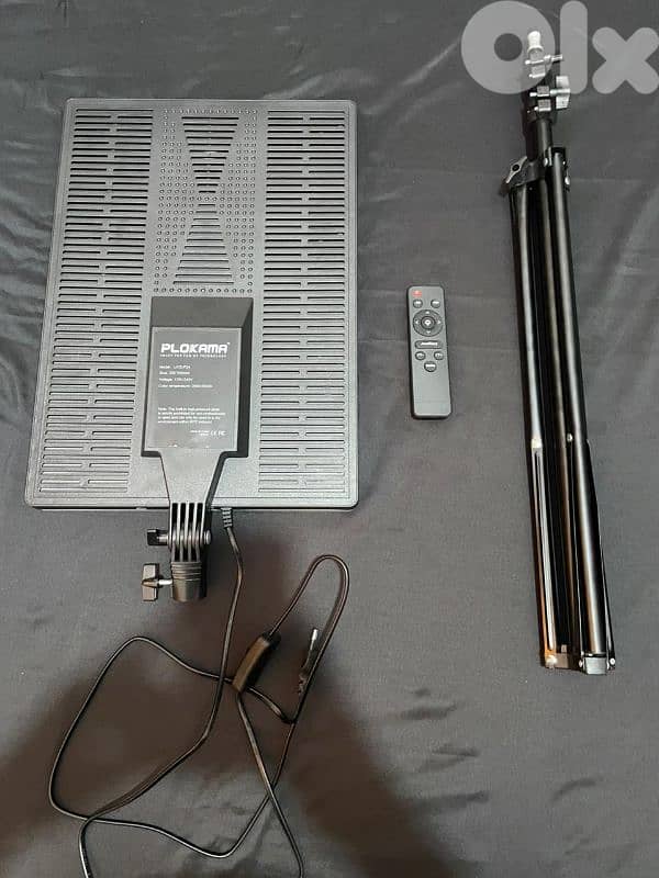 Plokama LIVE-P24 Professional LED Video Light - 75W Ultra Bright 4