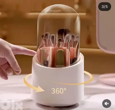 rotating makeup storage stand
