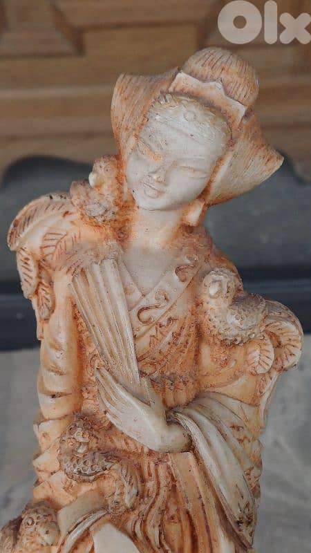 antique 8
