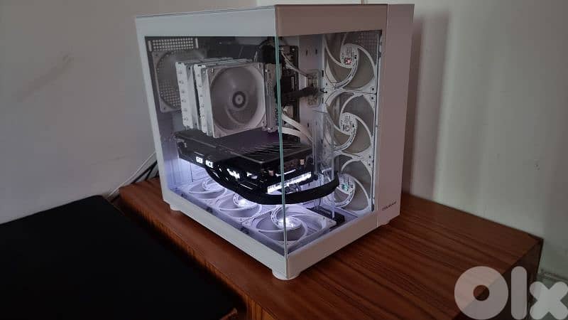 Computer with monitor, U. P. S and keyboard 0