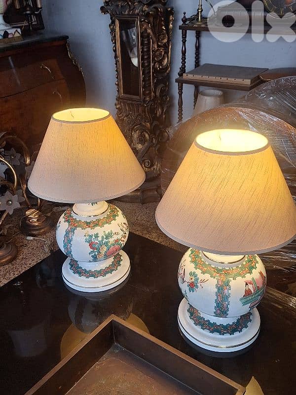 pair of japanese signed porcelain lamps 1