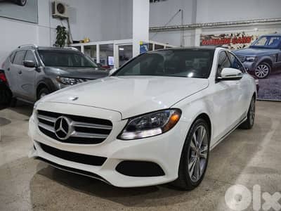 2018 Mercedes-Benz C300 (CLEAN CARFAX)