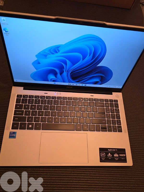 BRAND NEW ACER ASPIRE LITE CORE I7 GENERATION 13H 0