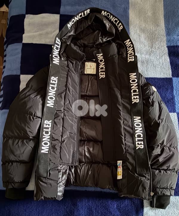 Moncler Black Puffer Jacket – Never Worn 0