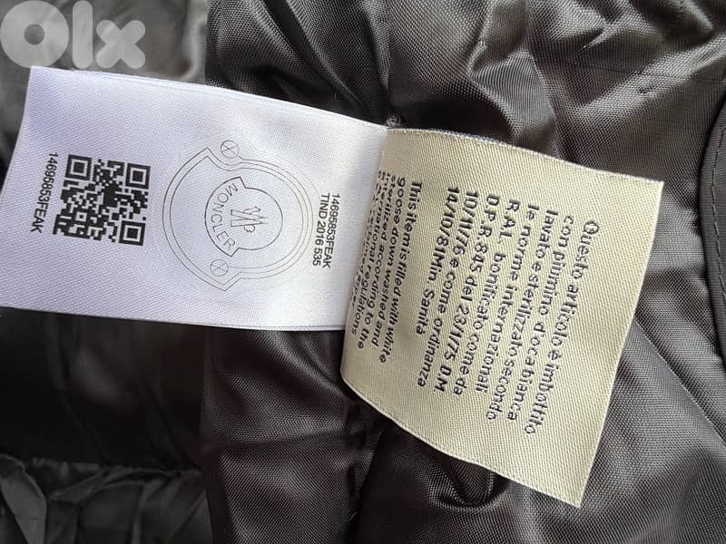 Moncler Black Puffer Jacket – Never Worn 2