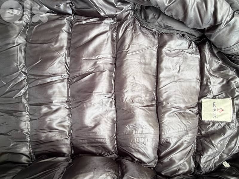 Moncler Black Puffer Jacket – Never Worn 6