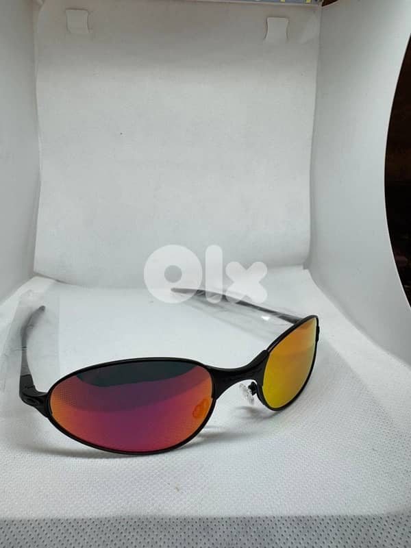 Oakleys sunglasses C wire ( serious buyers ) 0