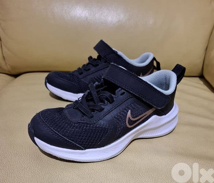 Nike shoes size 28 0