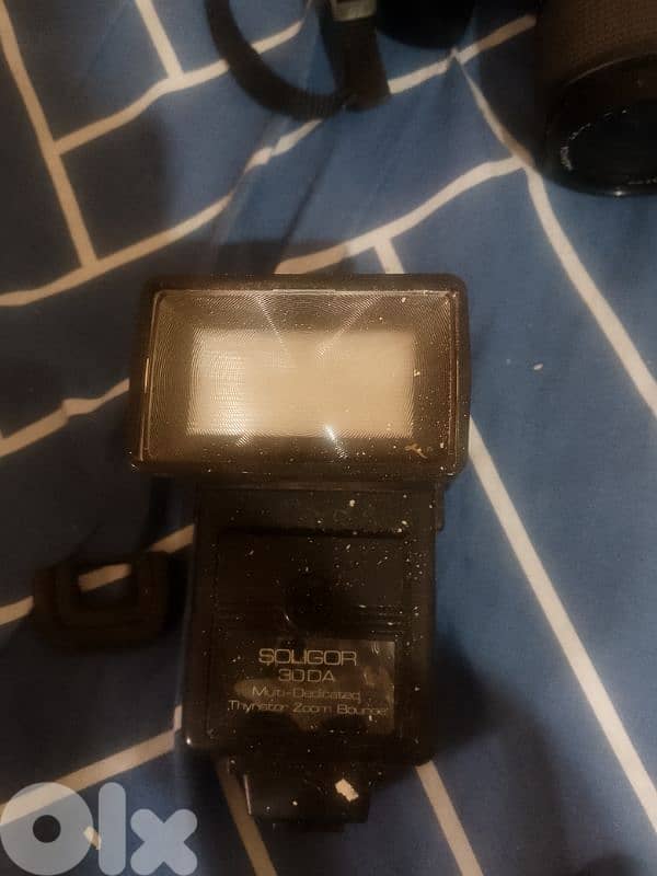 Yashica 109 SLR camera 0