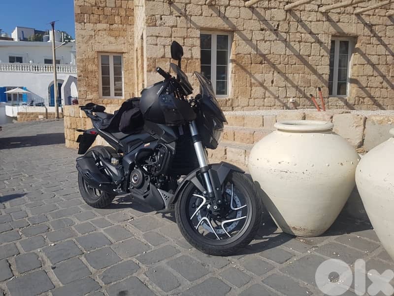 Dominar 400 3