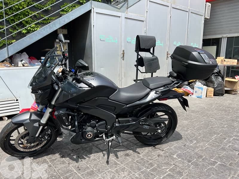 Dominar 400 5