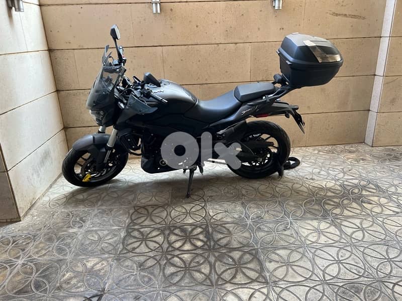 Dominar 400 7