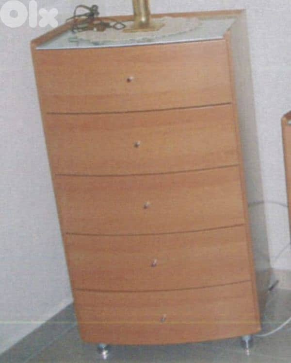 2 lits et table de chevet+chiffonniere 1