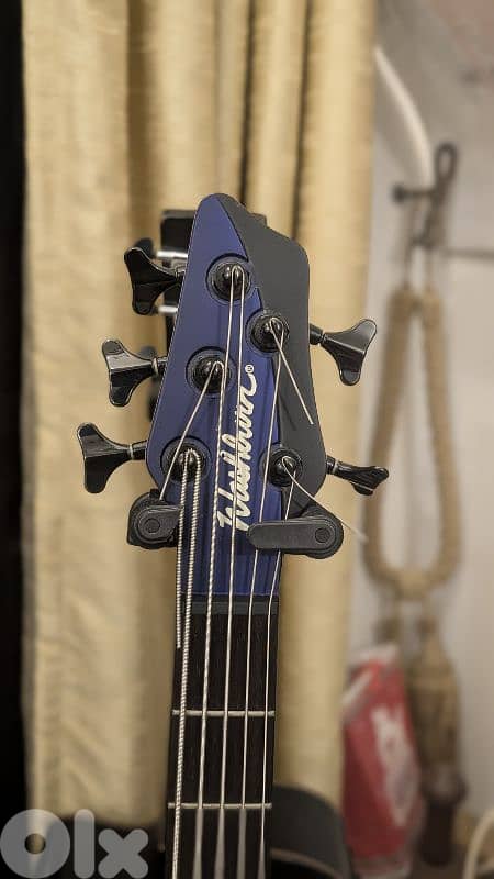 5 strings active bass 0