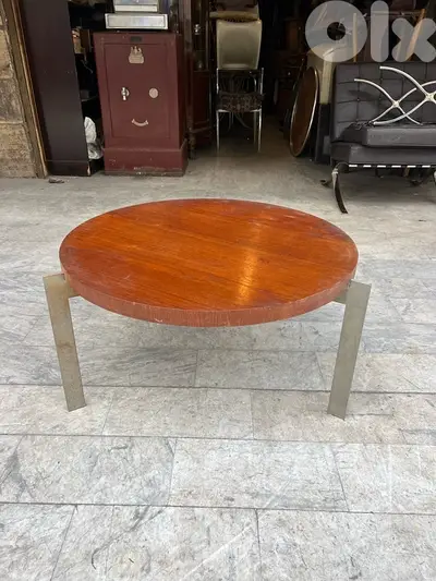 vintage mid century round table sleep comfort 1970’s طاولة نص مبرومة