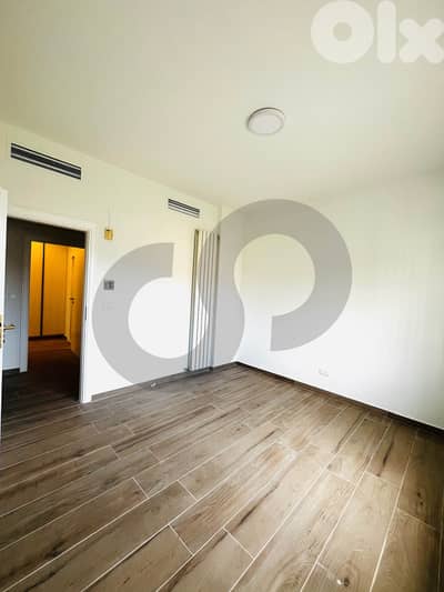 sea view,parking, maid room, kfarhbab Ghazir/كفرحباب غزير REF#GO134768