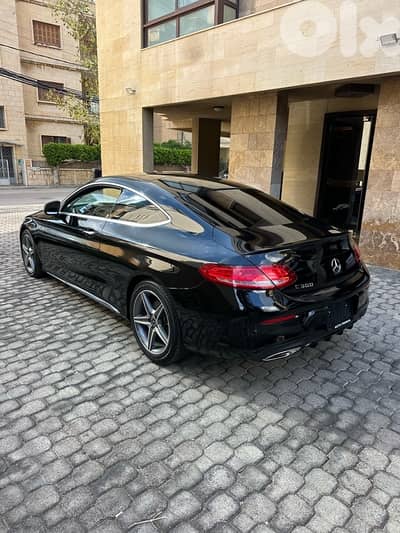 Mercedes C 300 coupe AMG-line 2018 black (clean carfax-66000 miles)