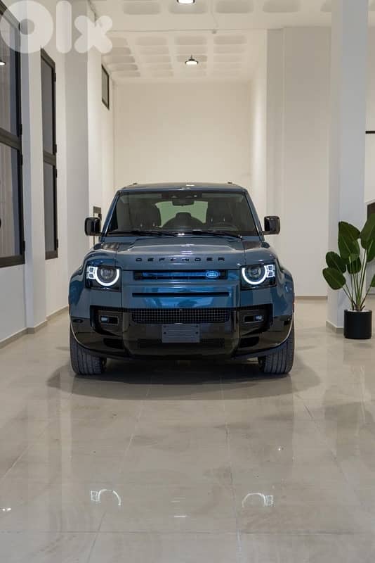 Land Rover Defender 110 P400 2020 0