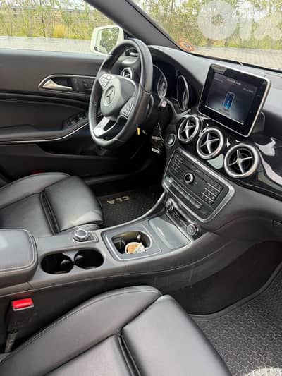 Mercedes-Benz Cla 250 2016 (4Matic) - 4Cylinders - Ajnabieh - Clean