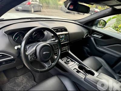 Jaguar F Pace 2017 (Premium) - 6Cylinders - 4Wheel - Clean carfax