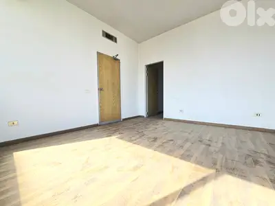 RAO26-4978 Office 160 m² for Rent – Horsh Tabet