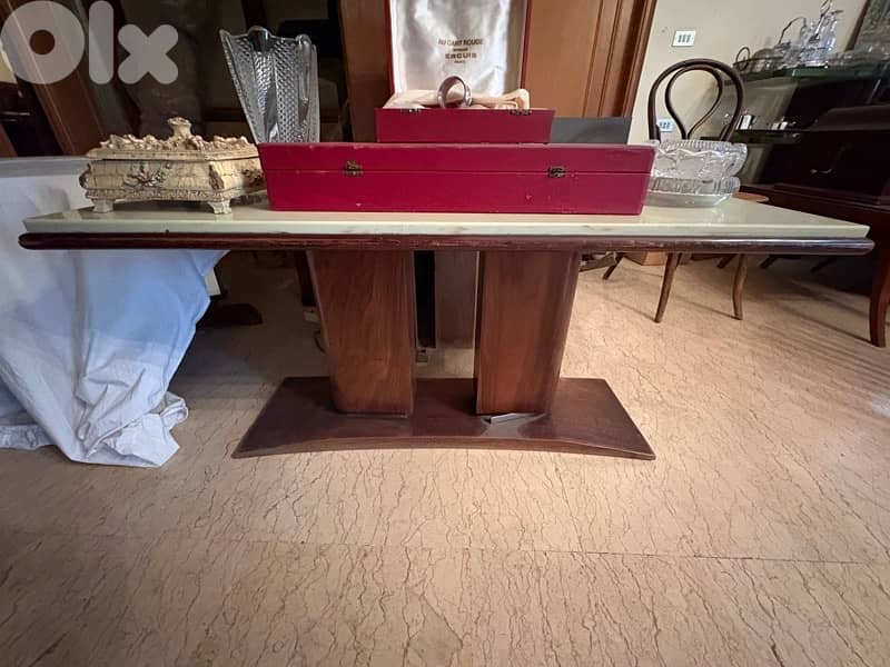 Table basse en marbre et bois sculpté style Art-Déco 0