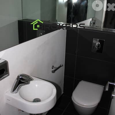 Shop for Rent in Furn El Chebbak محل للايجار في فرن الشباك