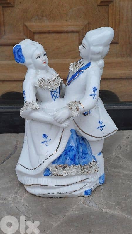 antique 0