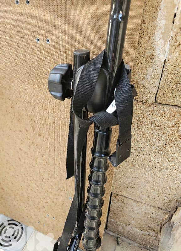 20$ rear-mounted bicycle from decathlon in v. good condition as new 1