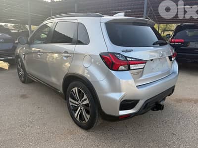 Mitsubishi Outlander Sport 2021