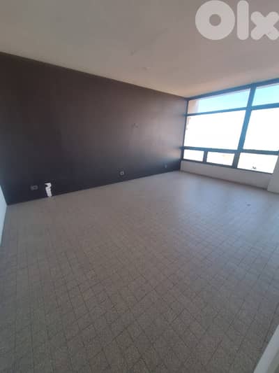 SPACIOUS OFFICE FOR RENT IN BLISS PRIME | 200SQ | SEA VIEW | HAMR-362