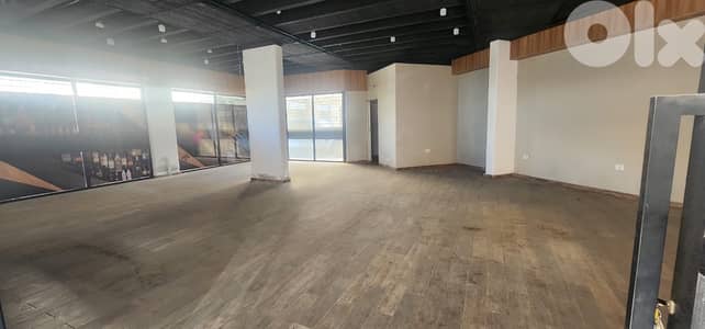 GMC252AJ Shop for rent in Mansourieh - محل للإيجار في المنصورية