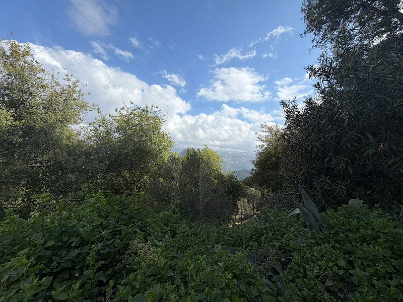 Land for Sale in Beit Meri – Open Mountain View أرض للبيع في بيت مري