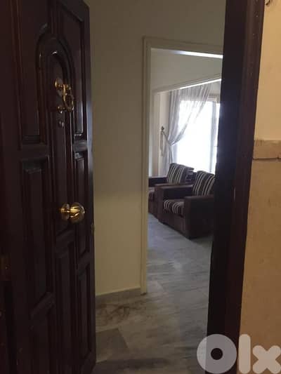 Apartment for Sale in Hamraشقة للبيع في الحمرا