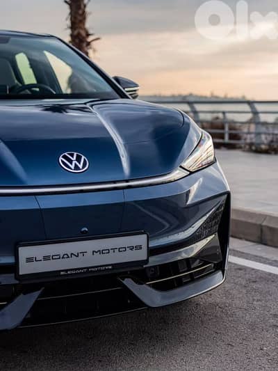 VOLKSWAGEN  ID  UNYX  PRO  2025