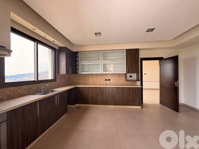 Kornet El Hamra | High End Building | Class A 330m² | 1 Apart / Floor