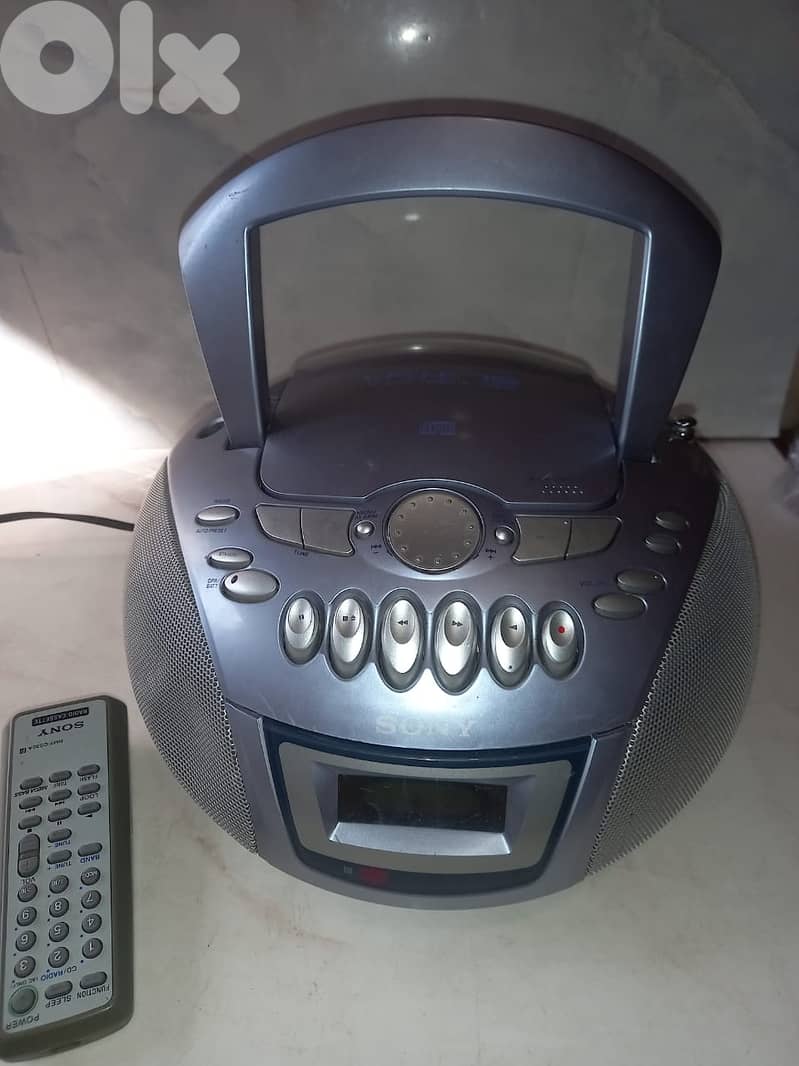Sony portable Radio cassette and cd player plus remote 0