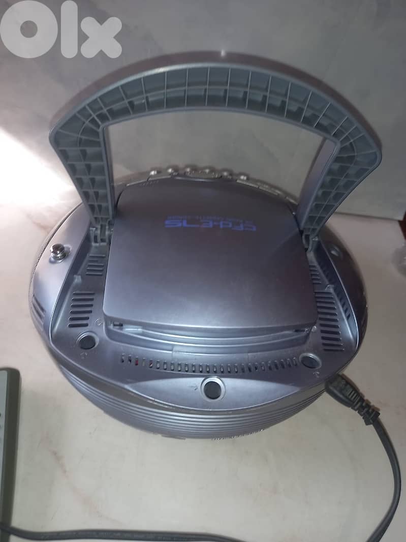 Sony portable Radio cassette and cd player plus remote 2